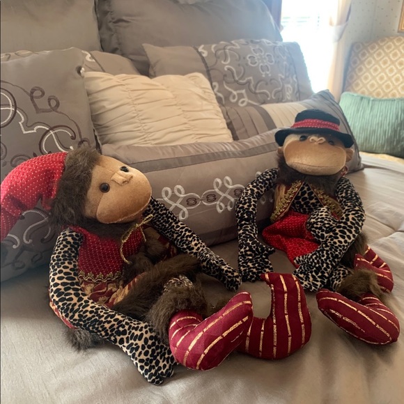 Two Adorable Monkeys His&Hers - Picture 6 of 7